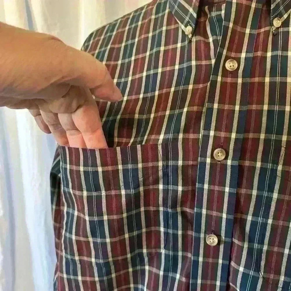 Van Heusen Men’s LS Button Down. Sz XL Burgundy-Navy Plaid - Picture 5 of 7